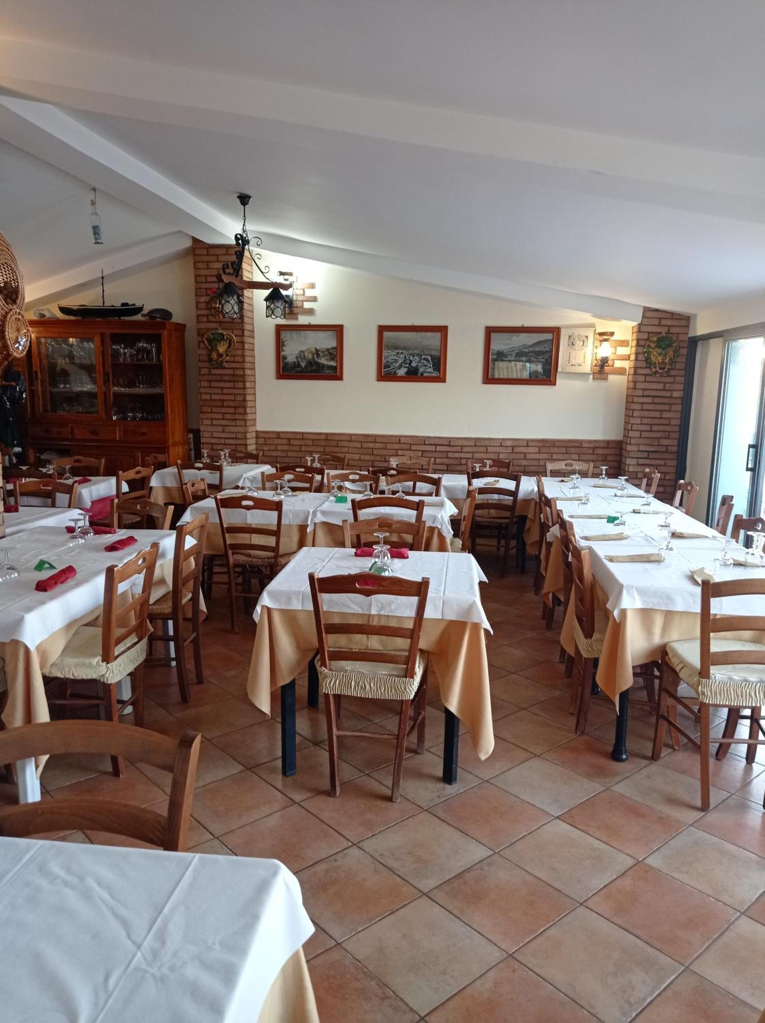 Casa Vacanze Mm Rooms Шила Екстериор снимка